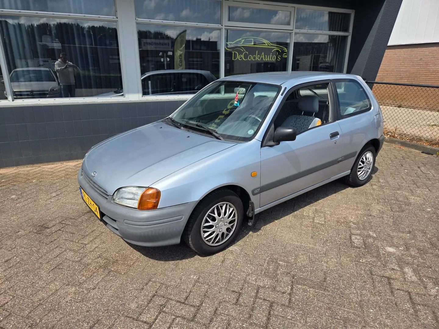 Toyota Starlet 1.3-16V XLi GTSi/AUTOMAAT/TREKHAAK Grijs - 2