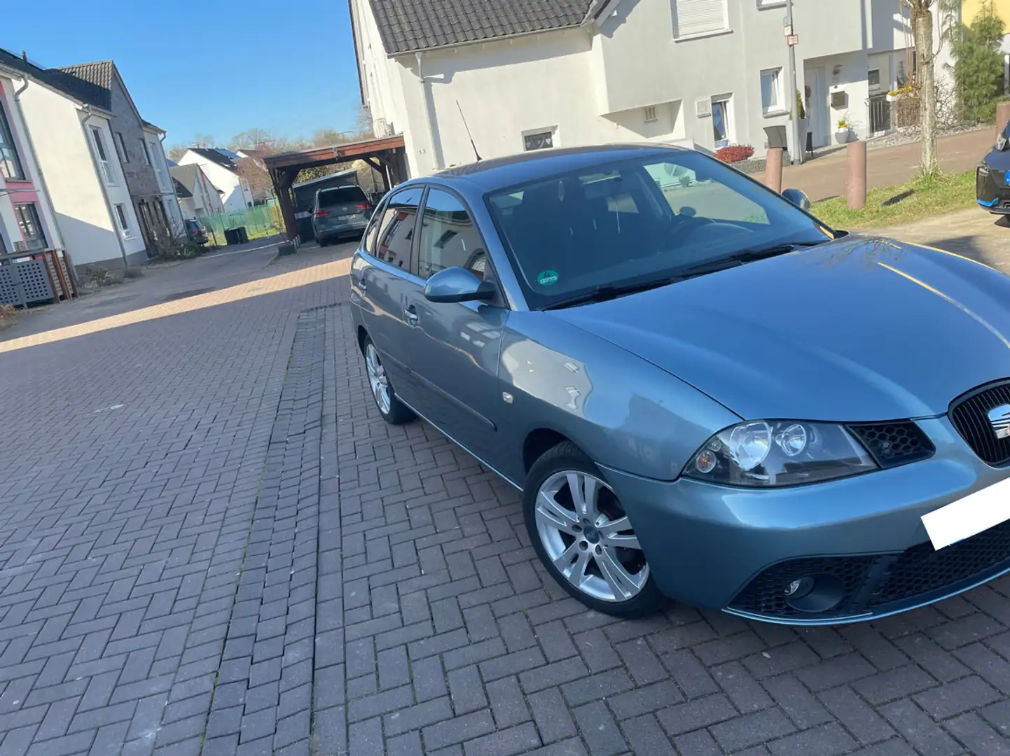 SEAT Ibiza 1.4 16V Sport, viele neue Teile und neuer Tüv - 1