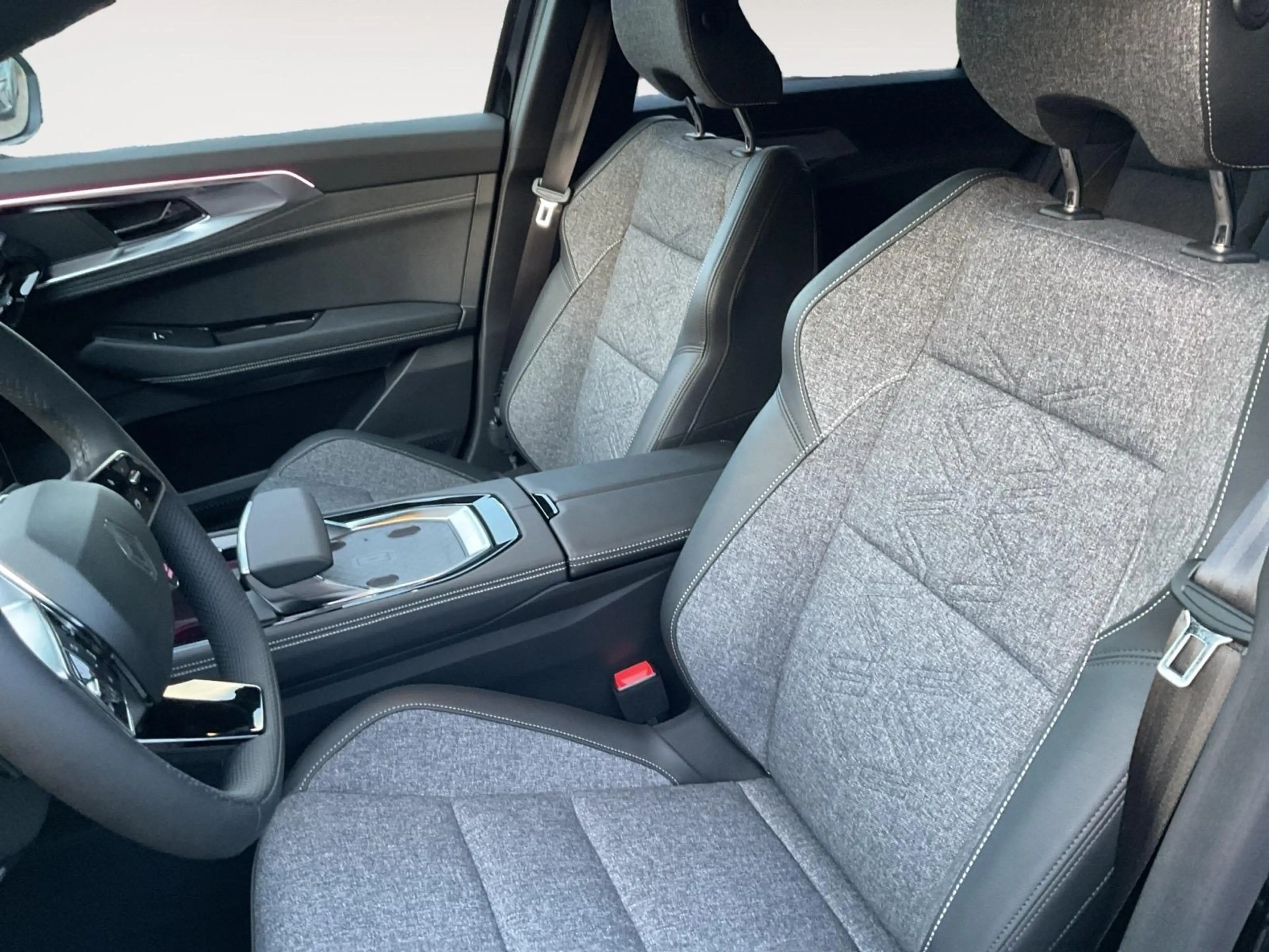 Renault Rafale Techno E-Tech Full Hybrid 200 AKTION — photo 10