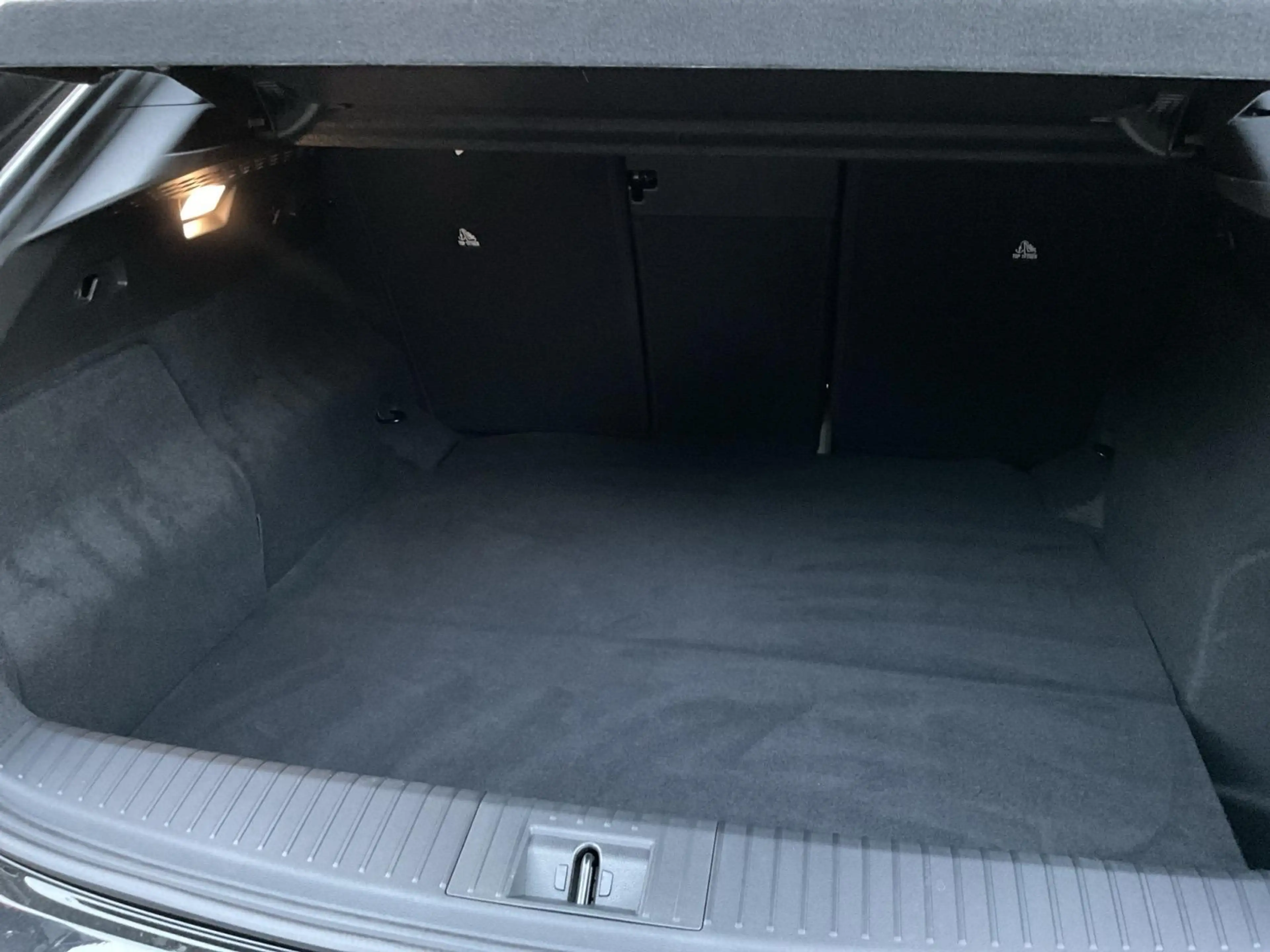 Renault Rafale Techno E-Tech Full Hybrid 200 AKTION — photo 15