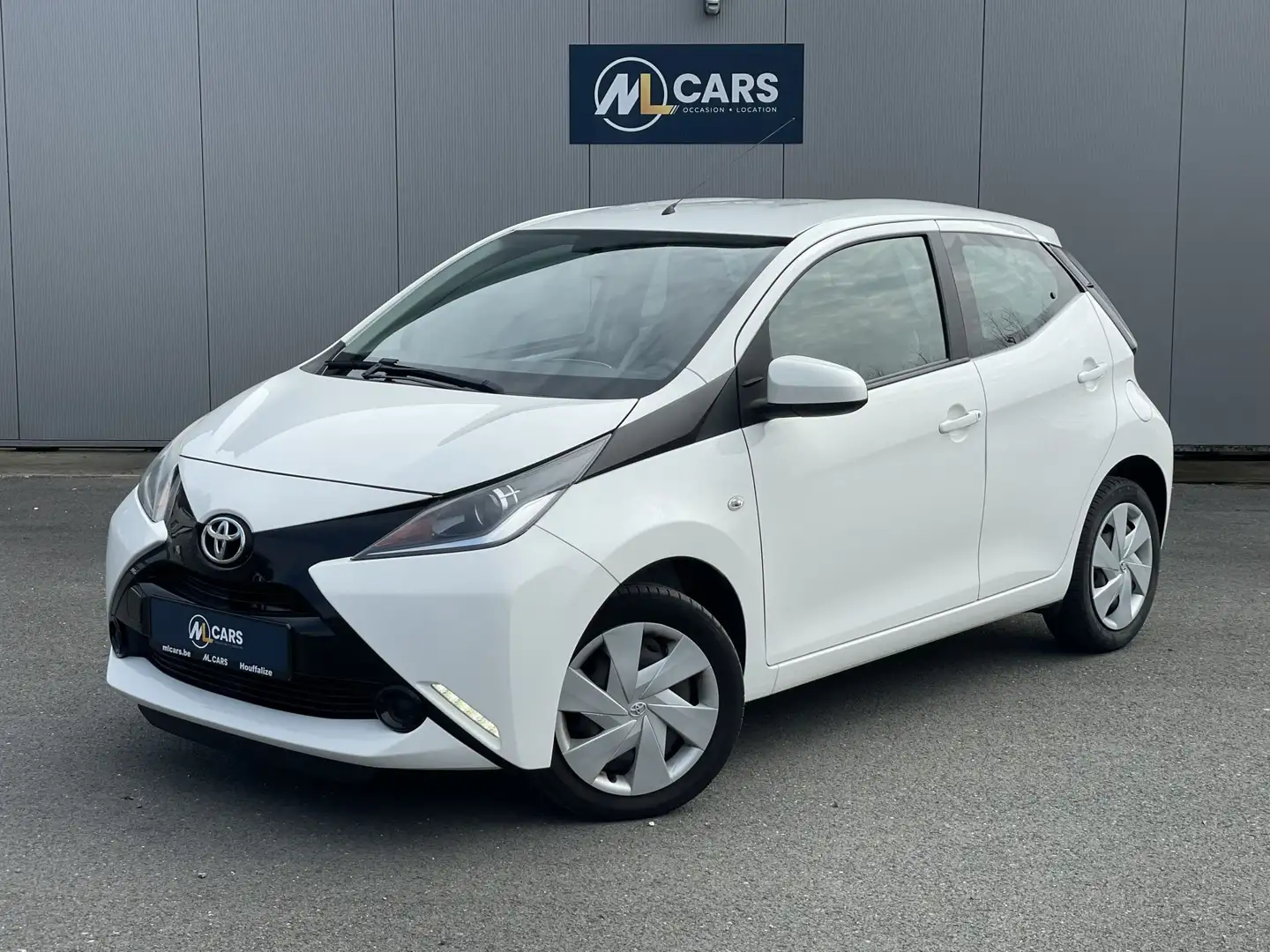 Toyota Aygo 1.0X-PLAY 5 PORTES Blanc - 2