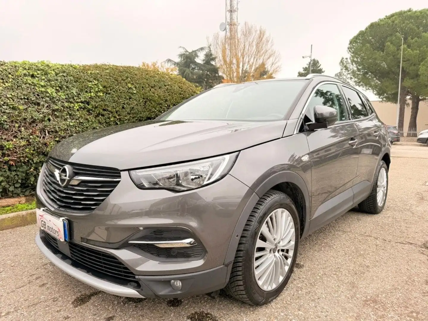 Opel Grandland X 1.6 diesel Ecotec Start&Stop aut. Innovation NAVI Grau - 2