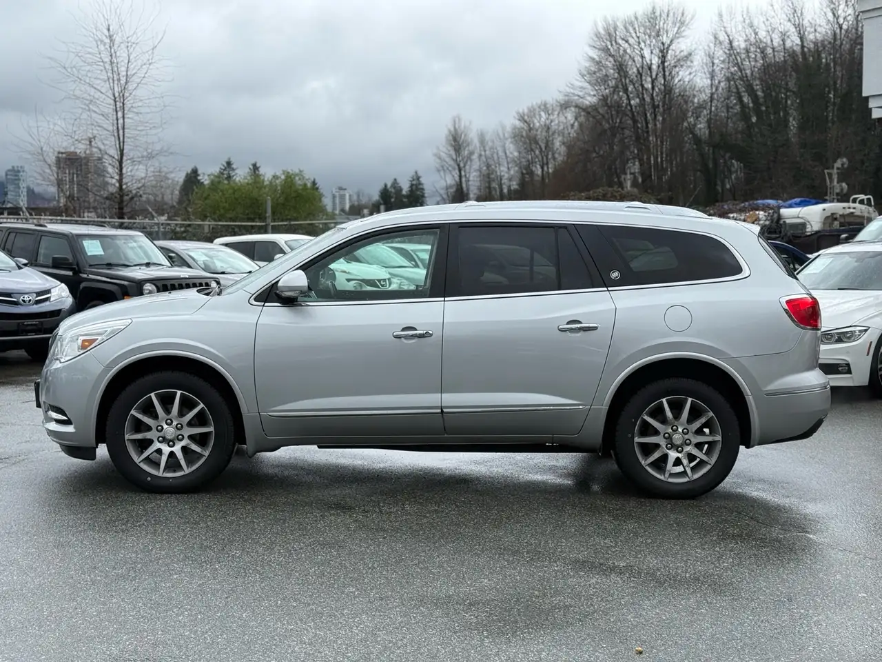 Buick Enclave снимка Buick Enclave