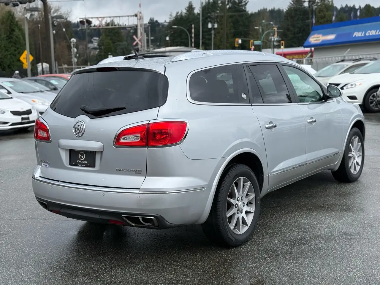 Buick Enclave снимка Buick Enclave
