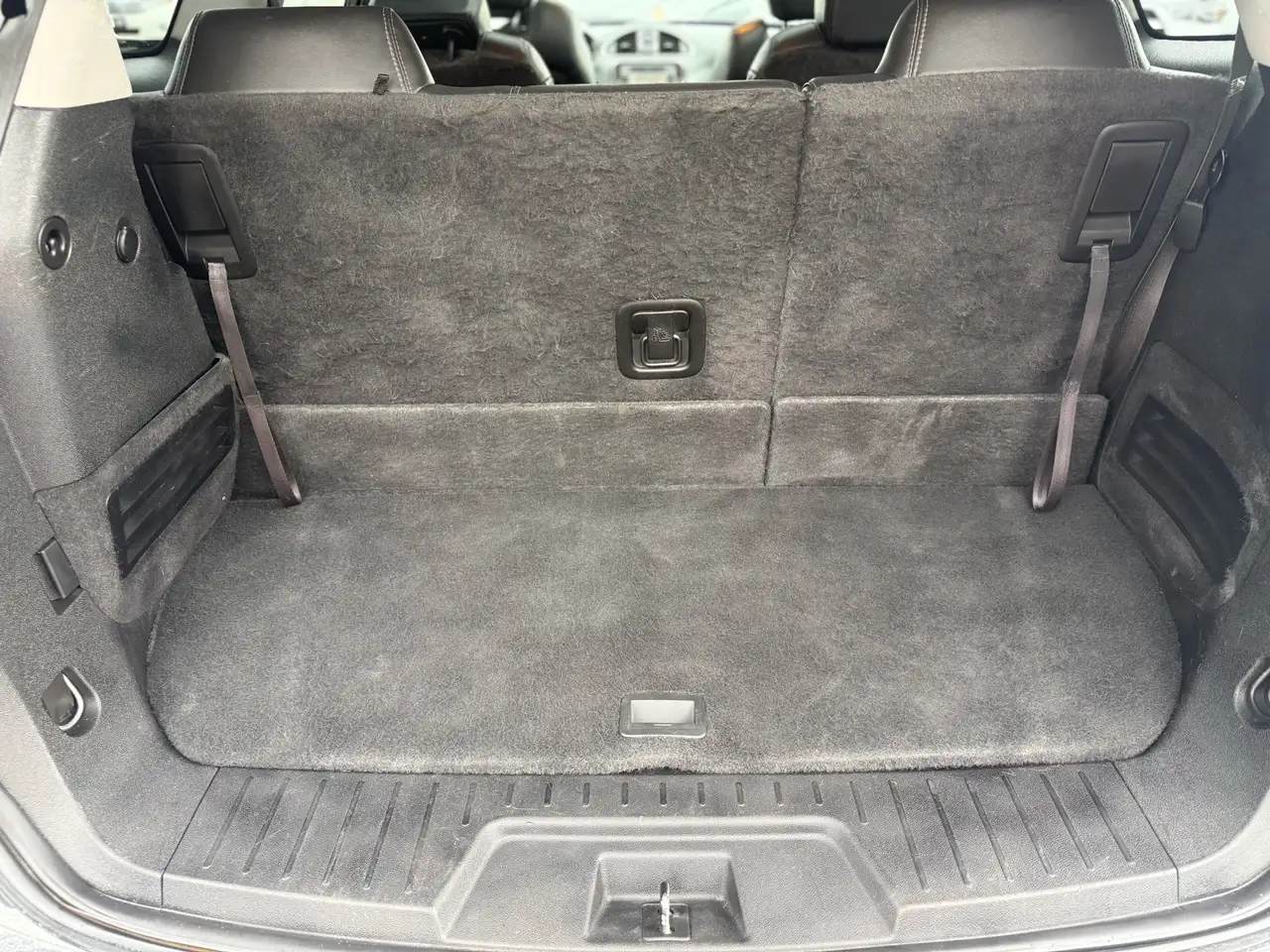Buick Enclave снимка Buick Enclave