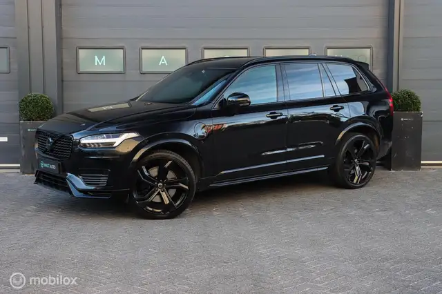 2021 Volvo XC90 in Black for sale