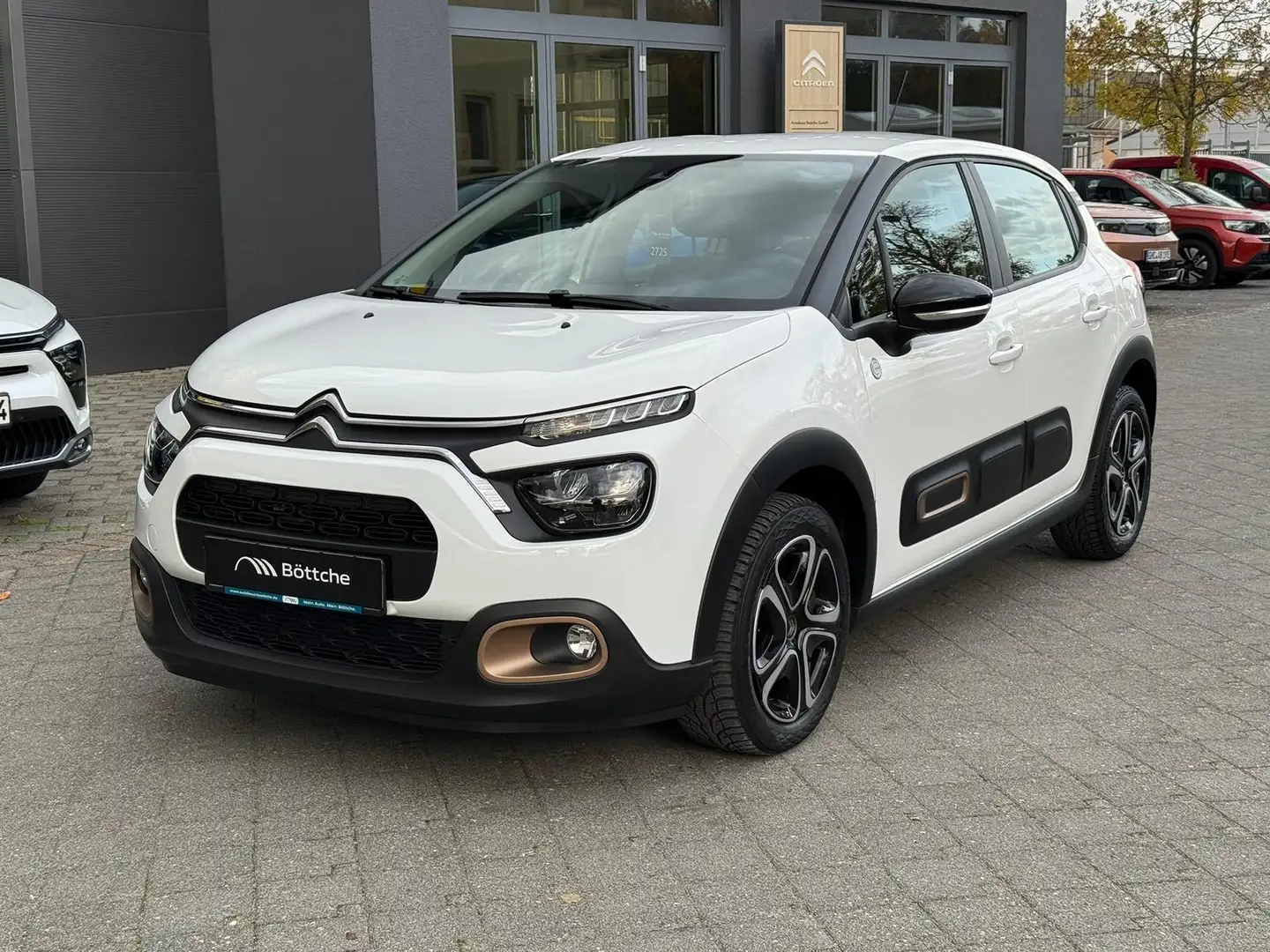Citroen C3 C-Series 1.2 PT Weiß - 1