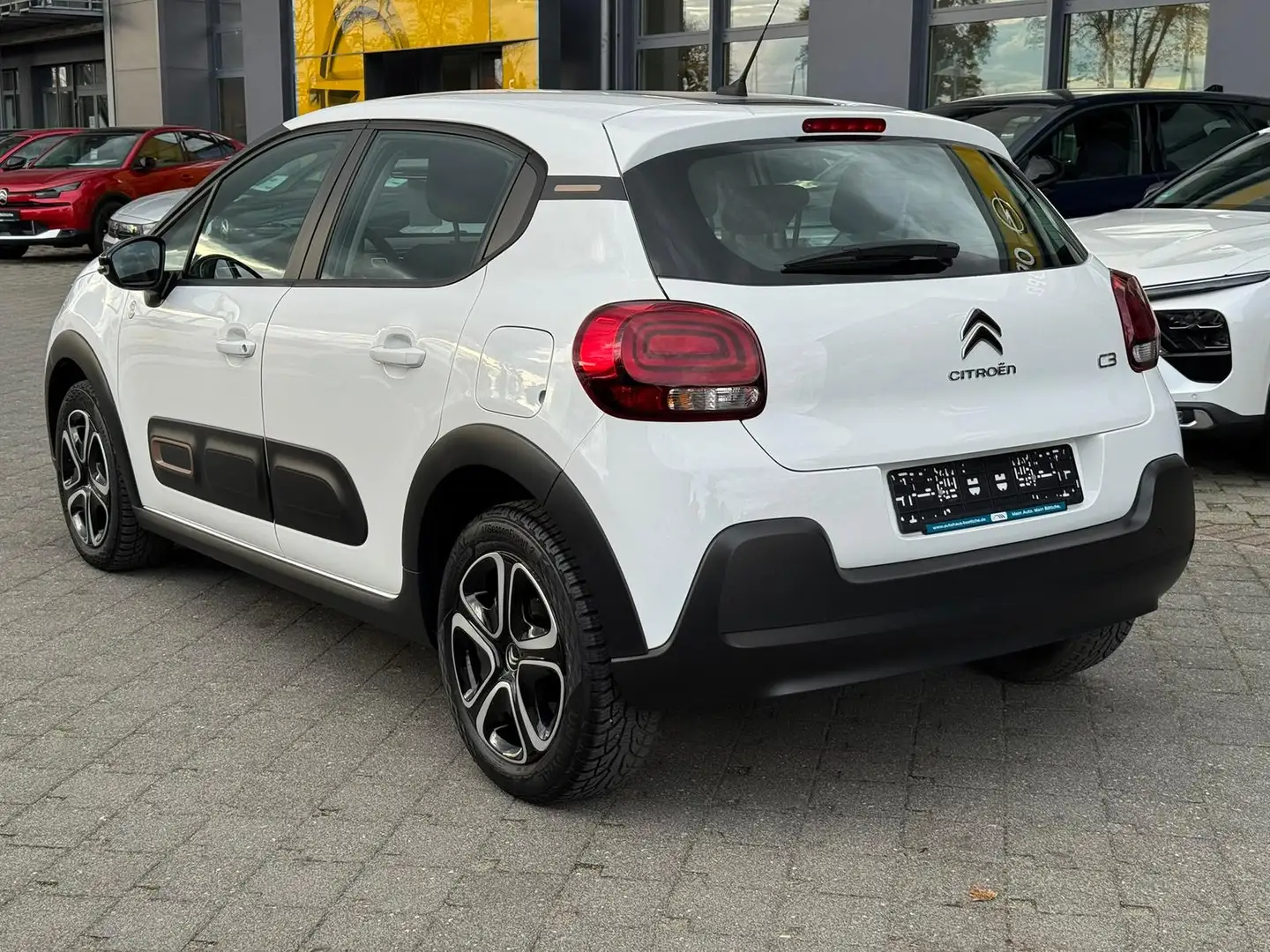 Citroen C3 C-Series 1.2 PT Weiß - 2