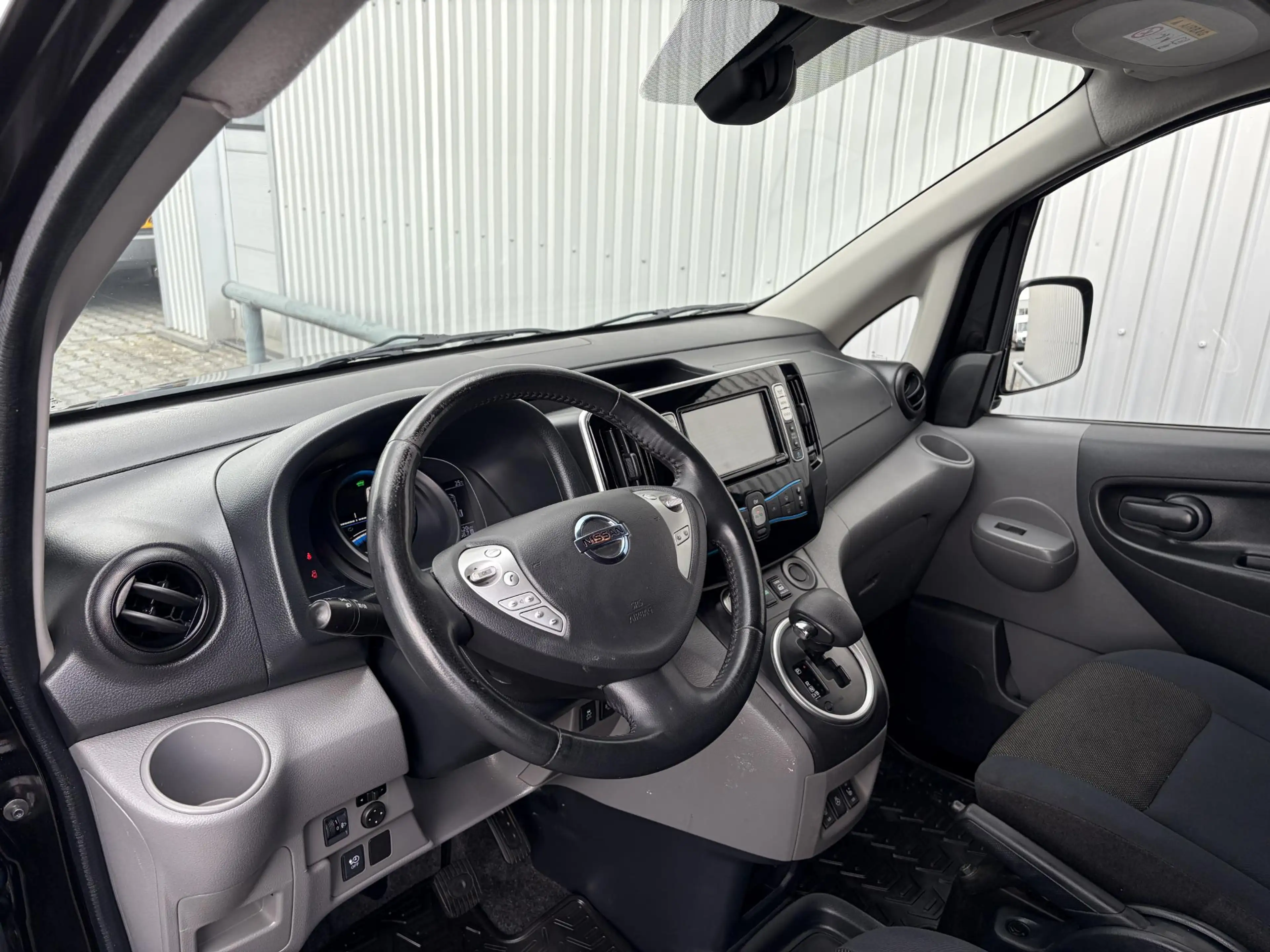 Nissan E-NV200 Business 40 kWh*ECC*CRUISE*HAAK*CAM*NAVI*KEYLESS* — photo 3