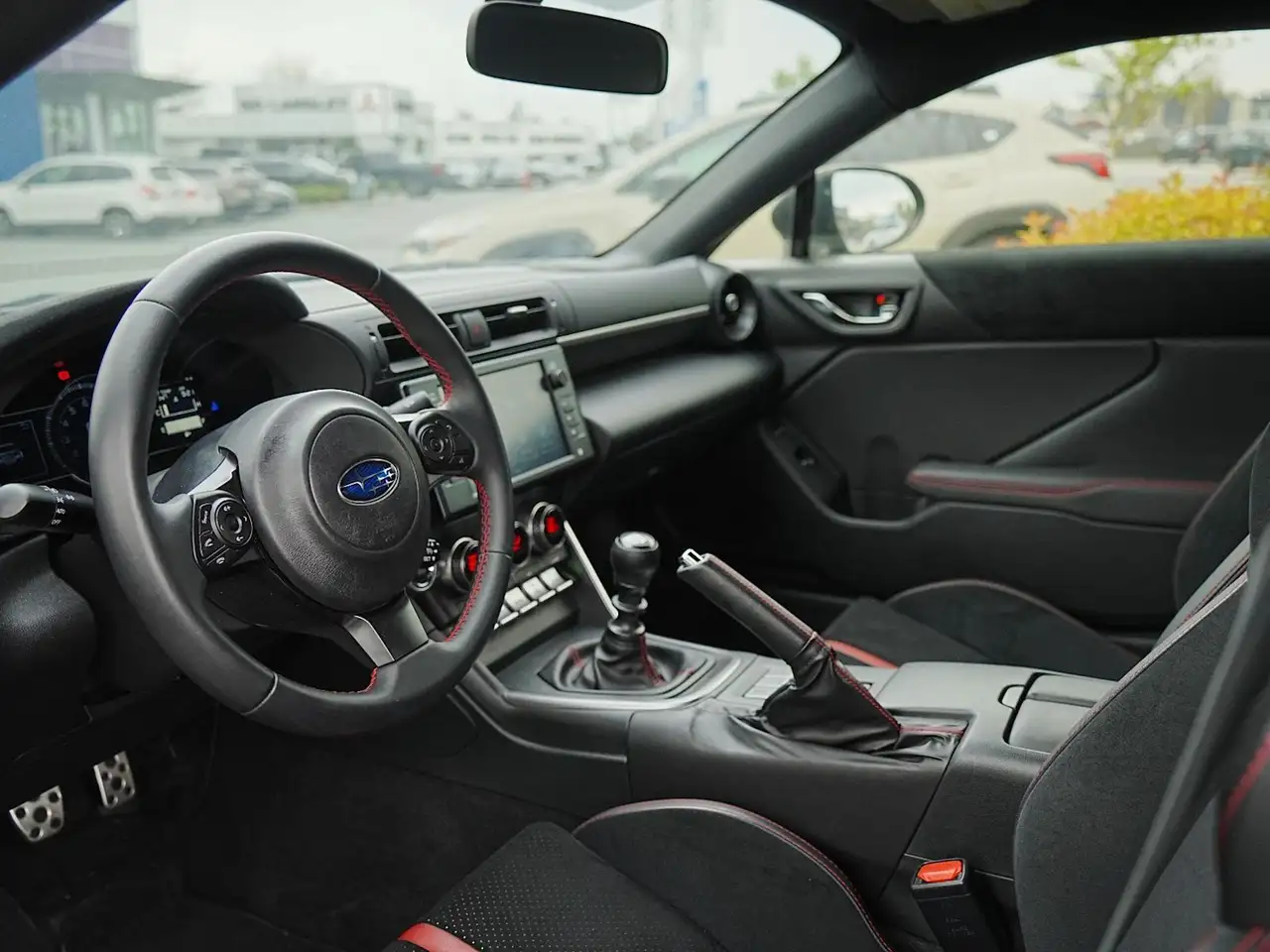 Subaru BRZ снимка Subaru BRZ