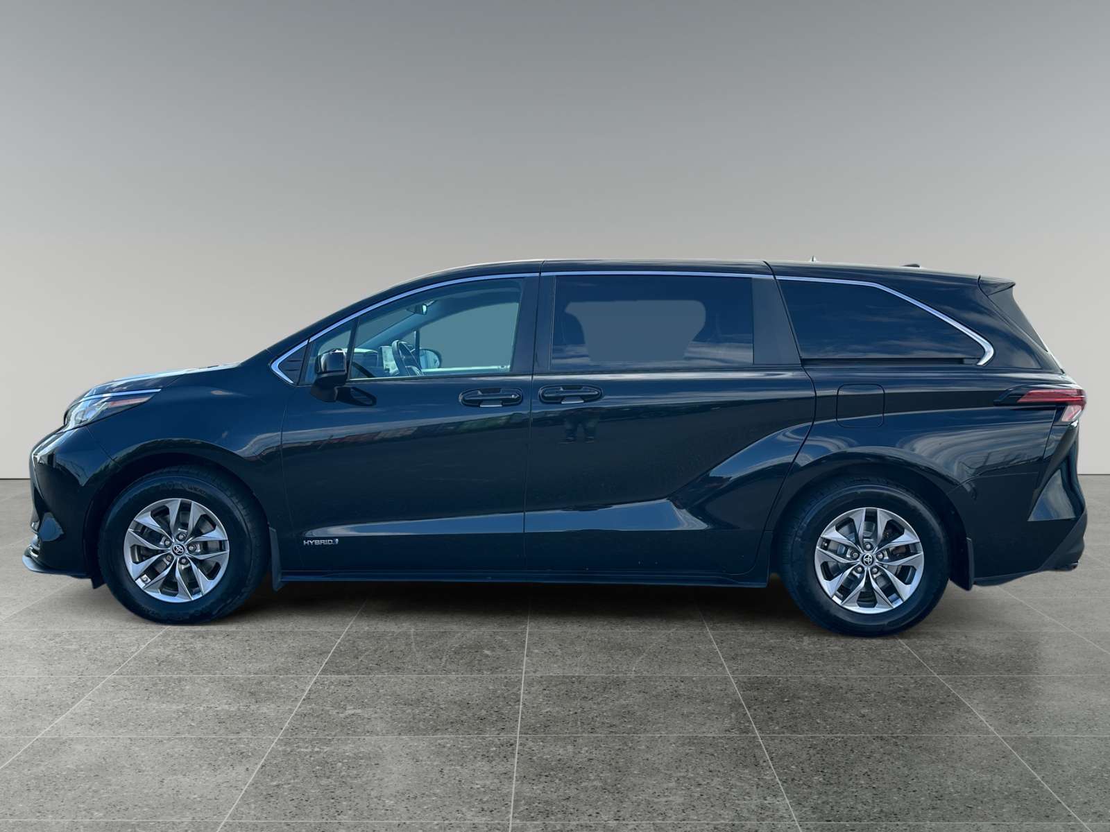 2021 Toyota Sienna Hybrid