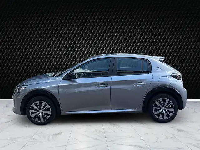 Peugeot 208 view 2