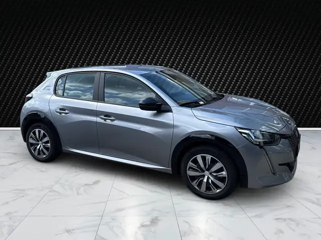 Peugeot 208 view 7