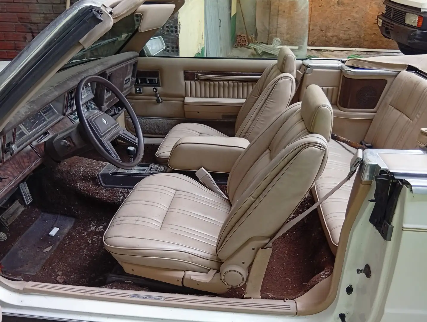 Chrysler Le Baron - 2