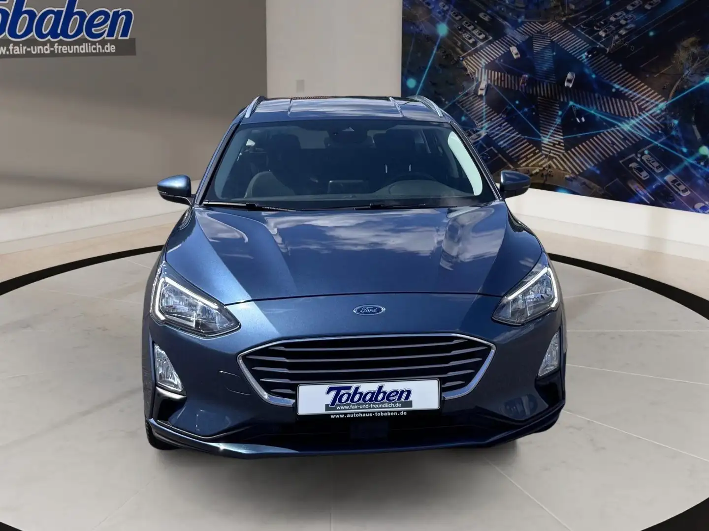 Ford Focus Cool&Connect + AHK + Kamera + LED Bleu - 2