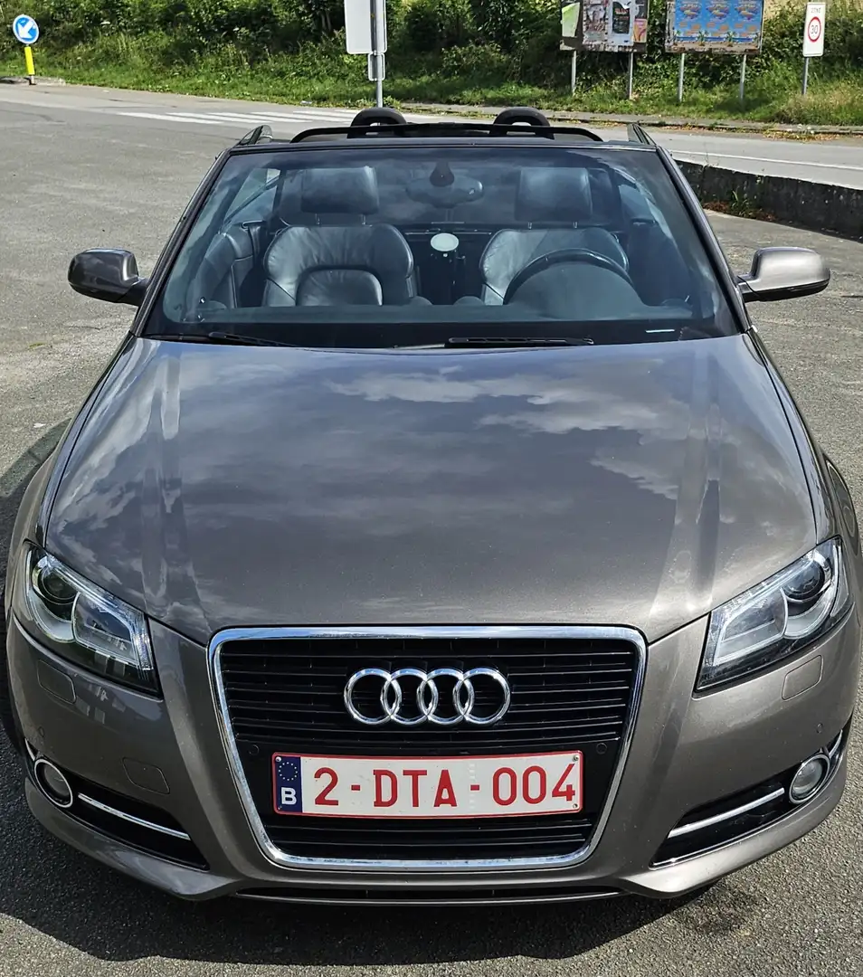 Audi A3 Cabriolet 1.6 TDi Ambition Start/Stop DPF - 2