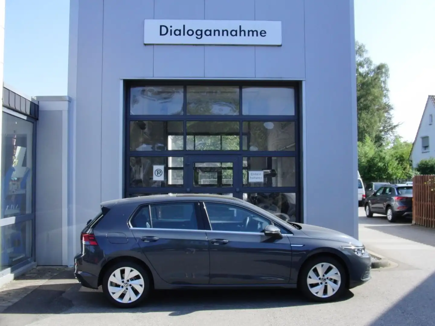 Volkswagen Golf 1.5 eTSI OPF DSG Style - 1