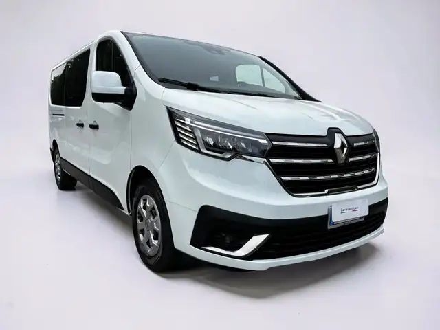 Renault Trafic passenger 2.0 Blue dci 150cv L2H1 Intens