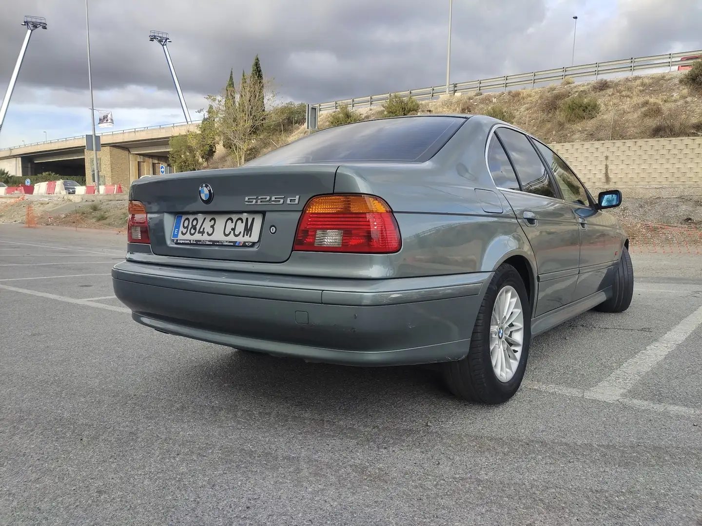BMW 525 525d Verde - 2