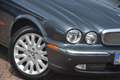 Jaguar XJ 4.2 V8 Executive | Navigatie | Xenon | Memory seat Grijs - thumbnail 4