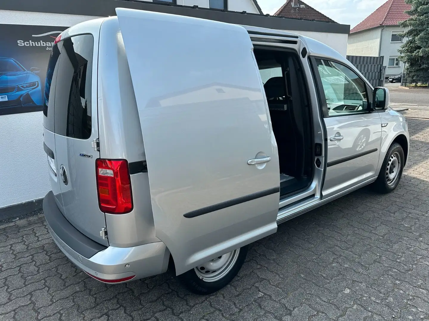 Volkswagen Caddy VW Caddy BMT 1,4 TGI Erdgas CNG Navi PDC Sortimo Argent - 2