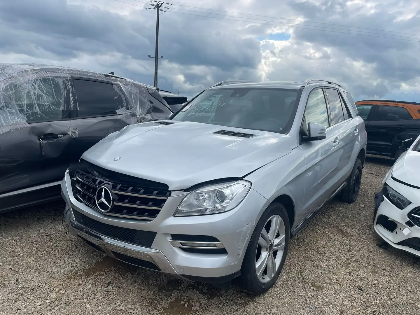 Mercedes-Benz 350 Classe M ML350 BlueTech CDi 259 / DA618 Gris - 2
