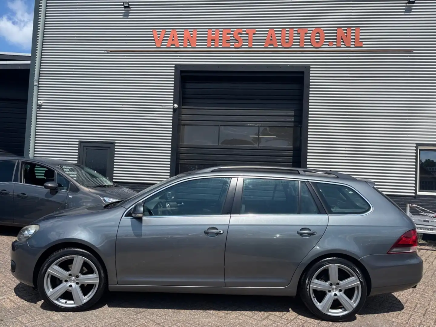 Volkswagen Golf Variant 1.2 TSI Highl. Bl.M | 3 MND GAR | CLIMA | TREKHAAK Grijs - 2