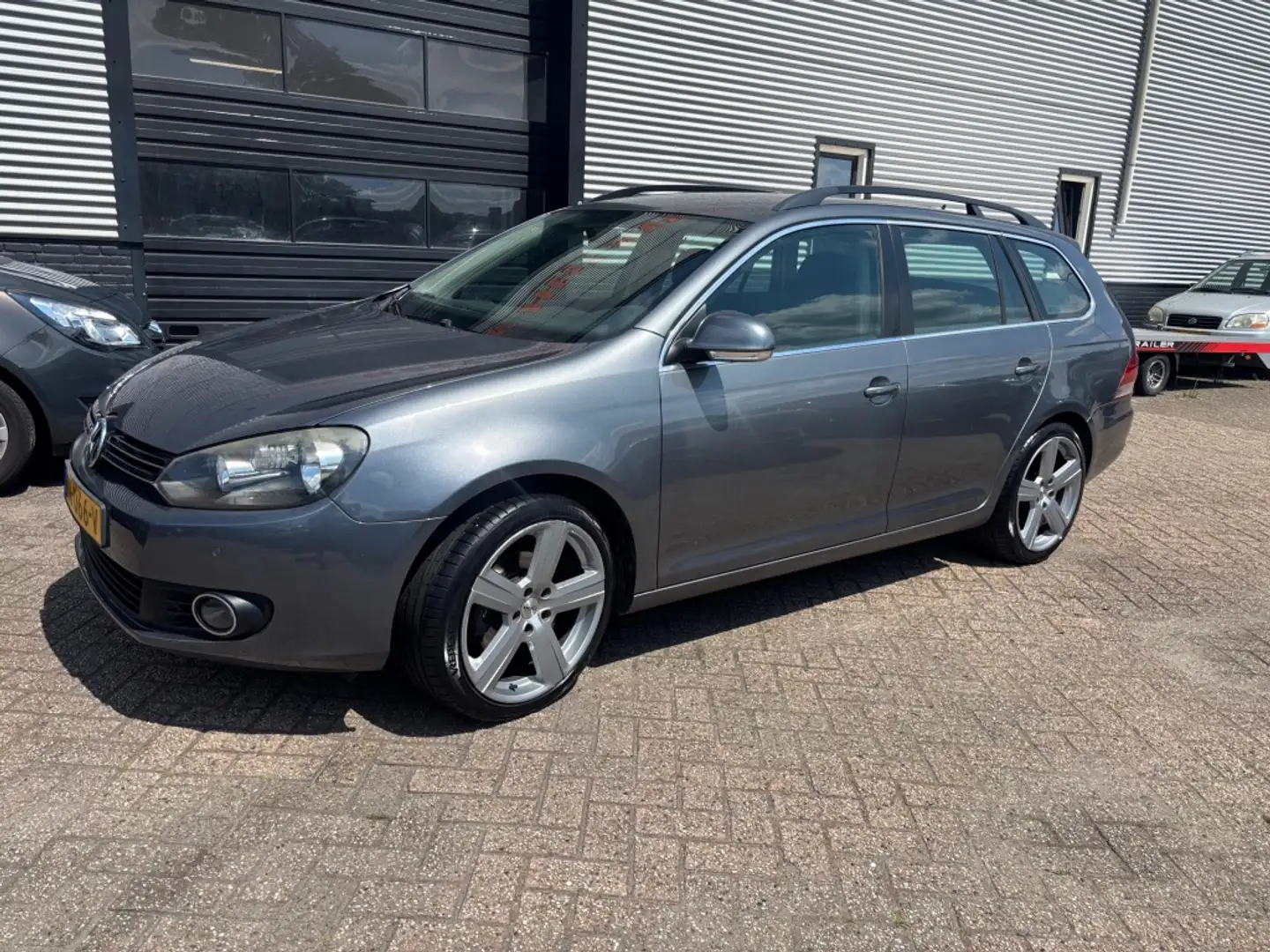 Volkswagen Golf Variant 1.2 TSI Highl. Bl.M | 3 MND GAR | CLIMA | TREKHAAK Grijs - 1