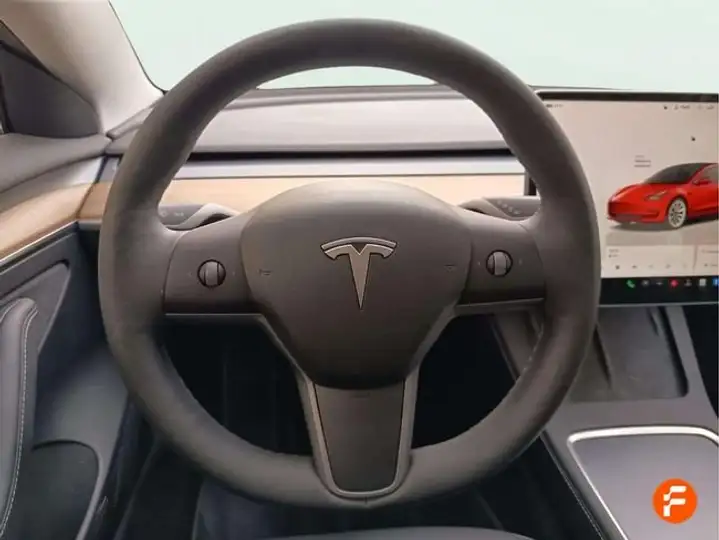 Tesla Model 3 2024, foto 12
