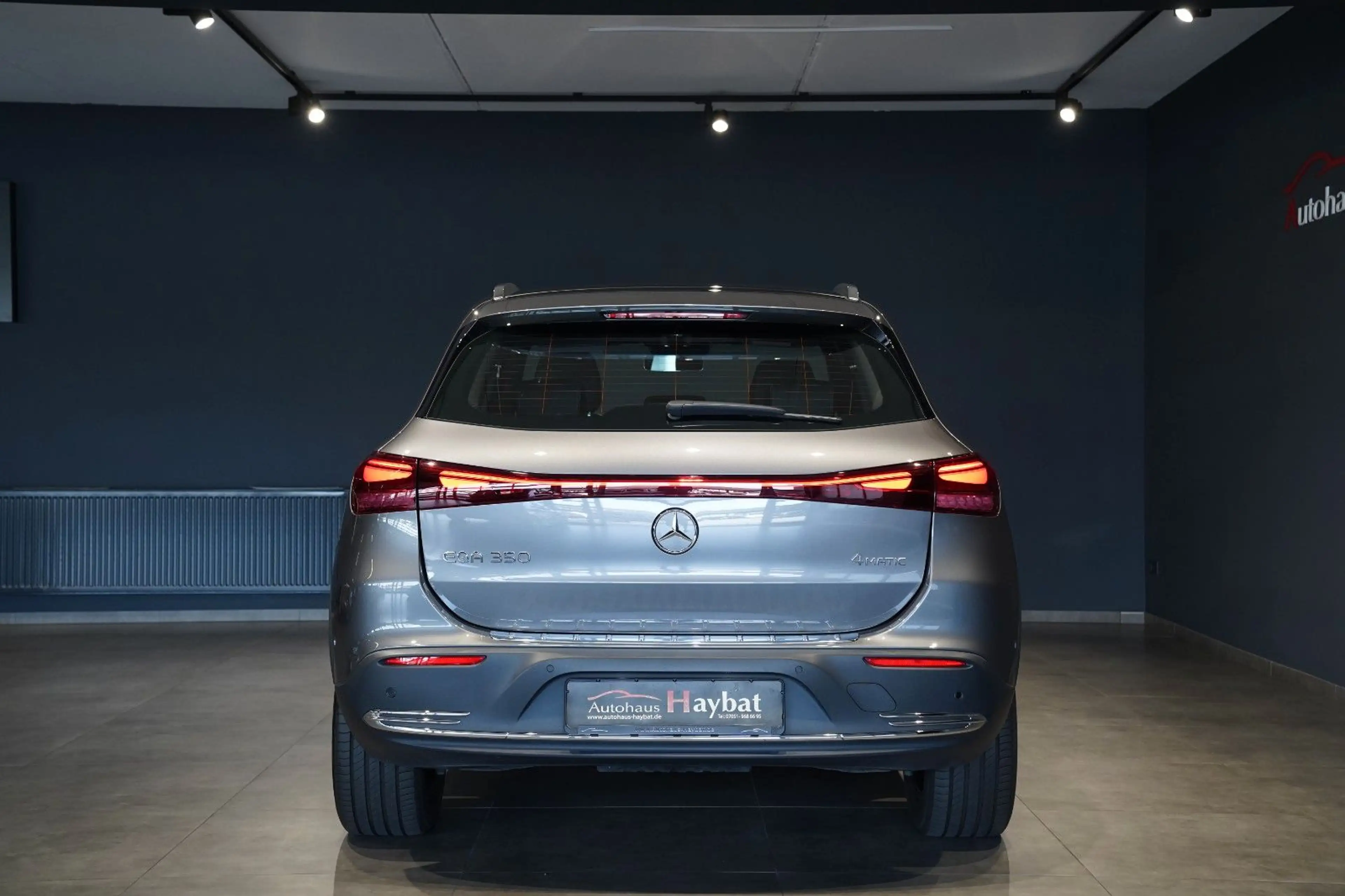 Mercedes-Benz EQA 350 4Matic MBUX Wide -LED-360-Distronic — photo 6