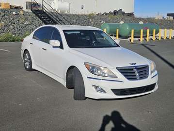 4dr Sdn V6 w-Premium Pkg