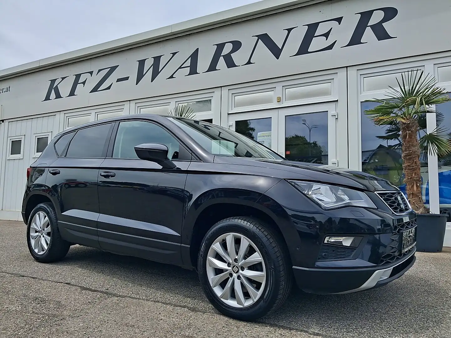 SEAT Ateca 2,0 Style TDI DSG Schwarz - 1