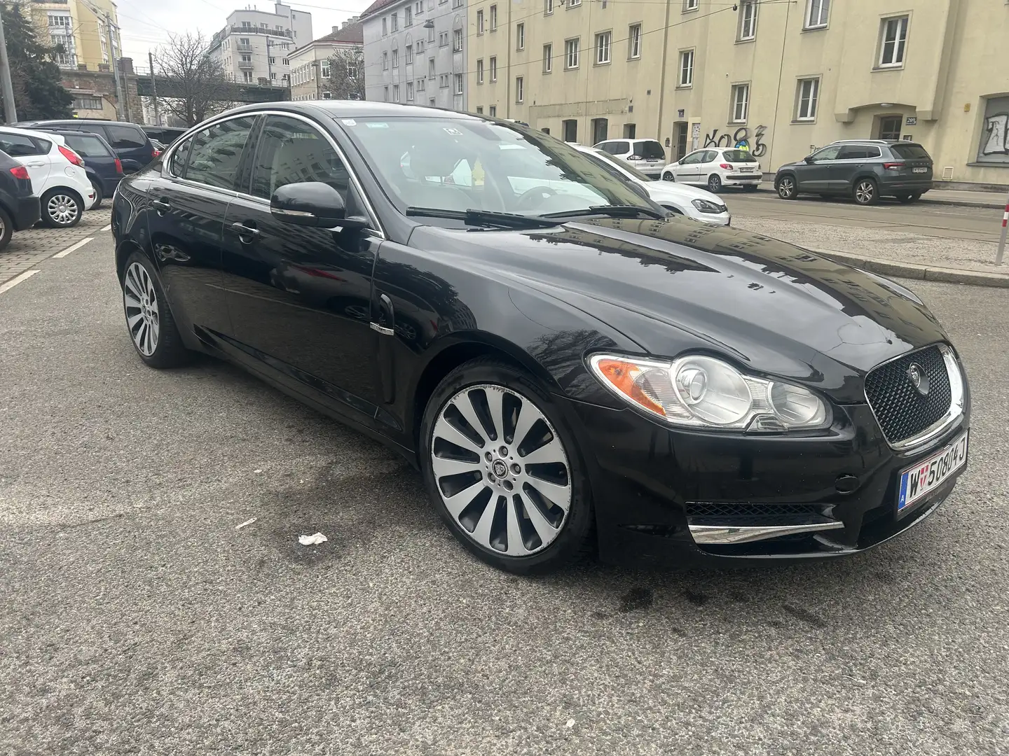 Jaguar XF XF 3,0 Diesel Luxury Luxury Schwarz - 2