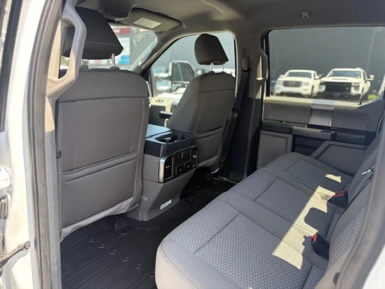 Ford F 350 снимка Ford F 350