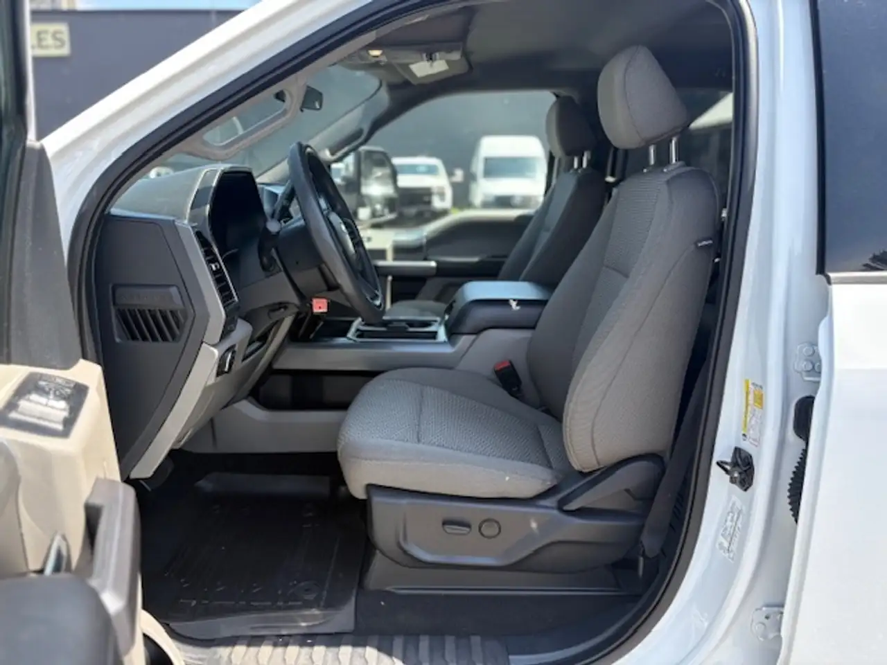 Ford F 350 снимка Ford F 350