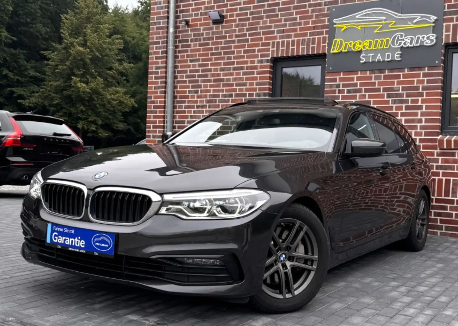 BMW 530 d M-Paket Sport Line Virtual*Pano*Leder*RFK Grau - 1