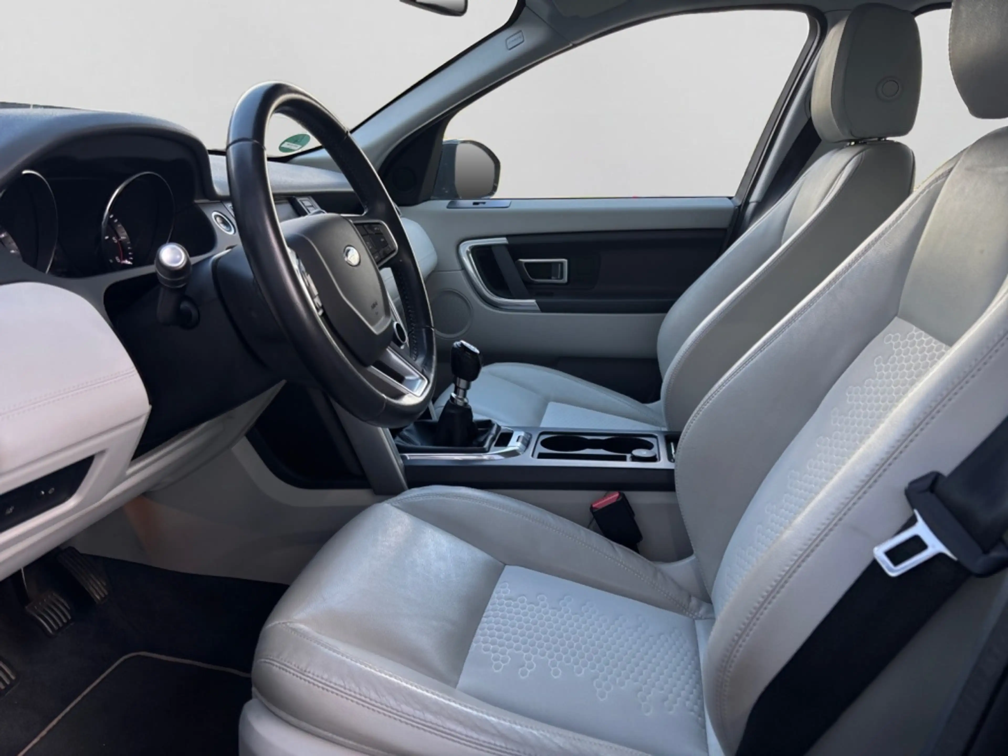Land Rover Discovery Sport 2.0 TD4 SE AHK|XENON|NAVI — photo 6