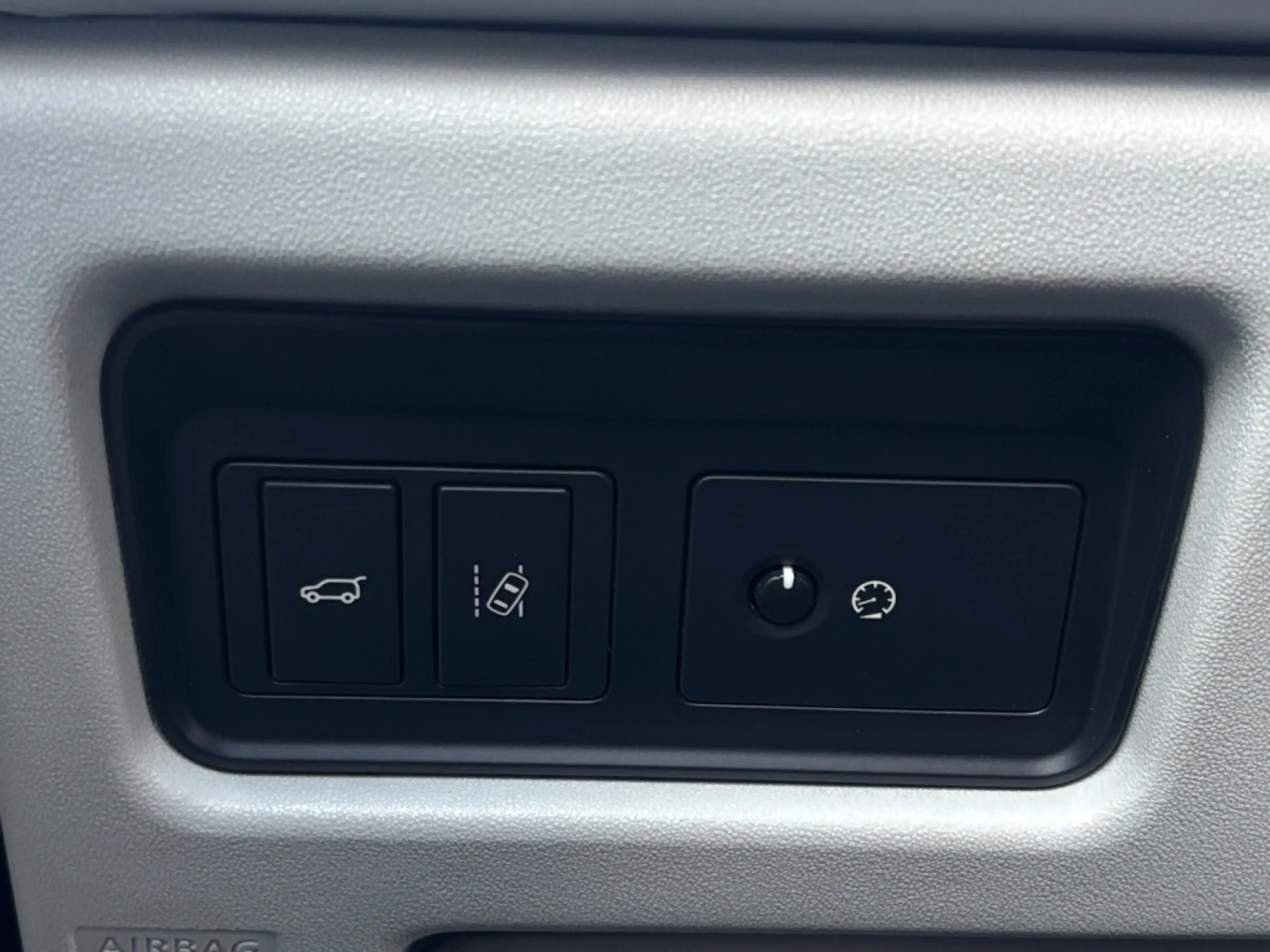 Land Rover Discovery Sport 2.0 TD4 SE AHK|XENON|NAVI — photo 14