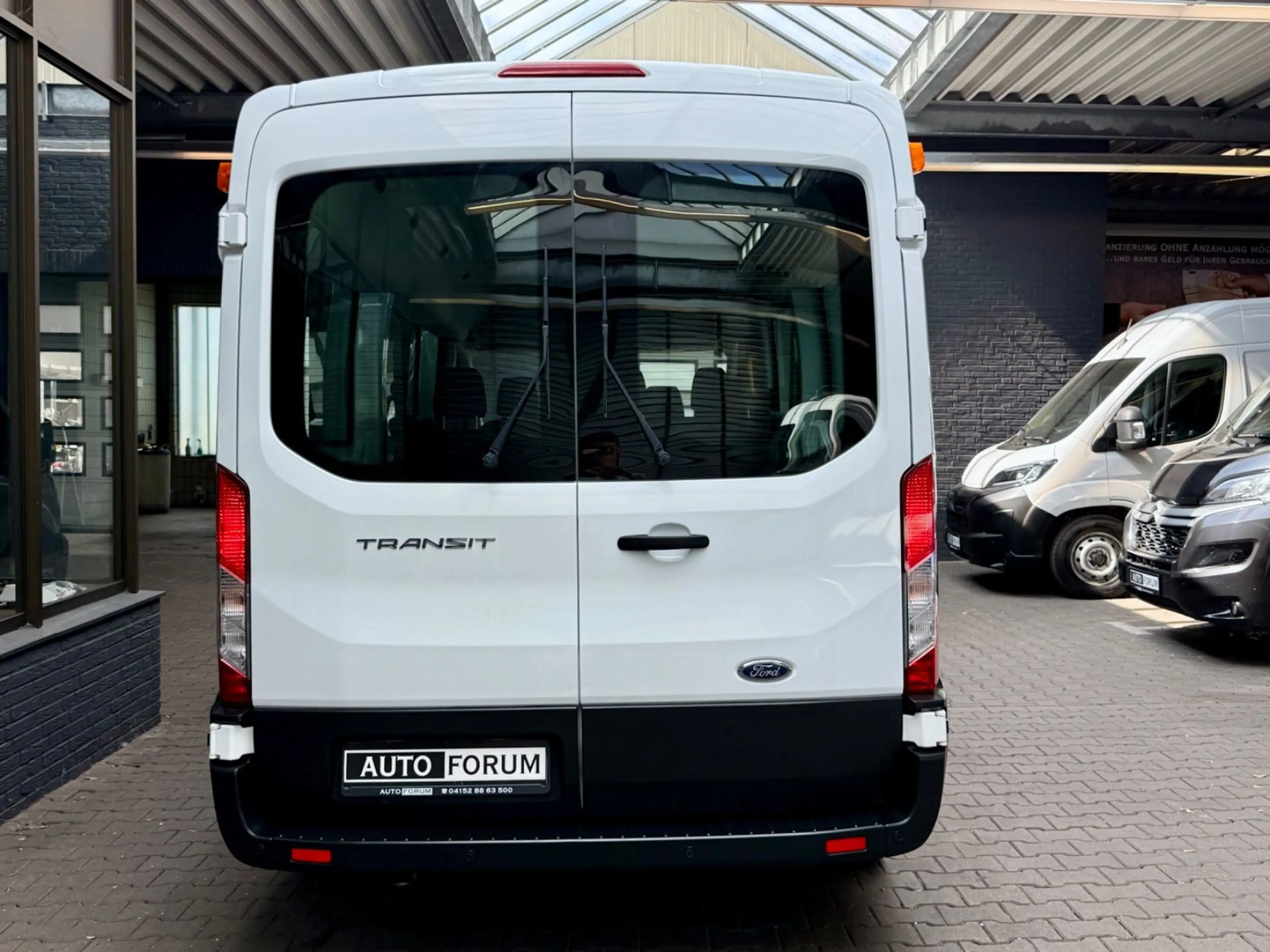 Ford Transit 2.0 D L3H2 BUS 9SITZE 2xKLIMA PDC 1.HAND — photo 8