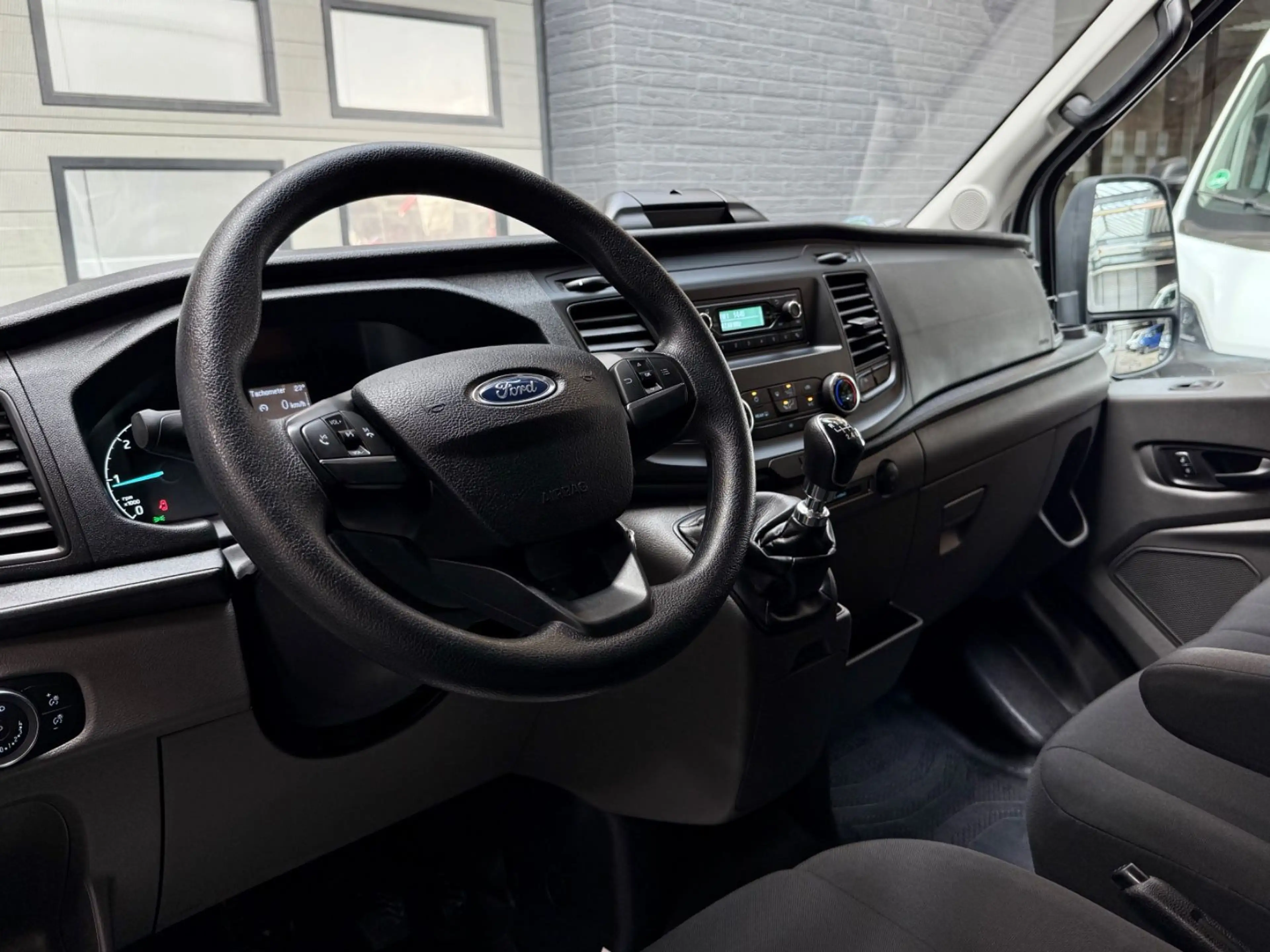 Ford Transit 2.0 D L3H2 BUS 9SITZE 2xKLIMA PDC 1.HAND — photo 14