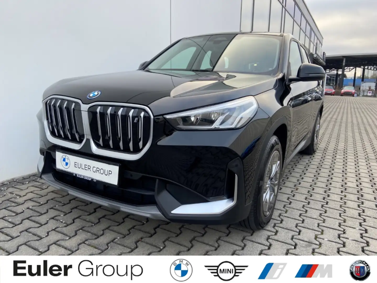 BMW iX1 xDrive 30 A LMR SHZ Parkass DAB Noir - 1