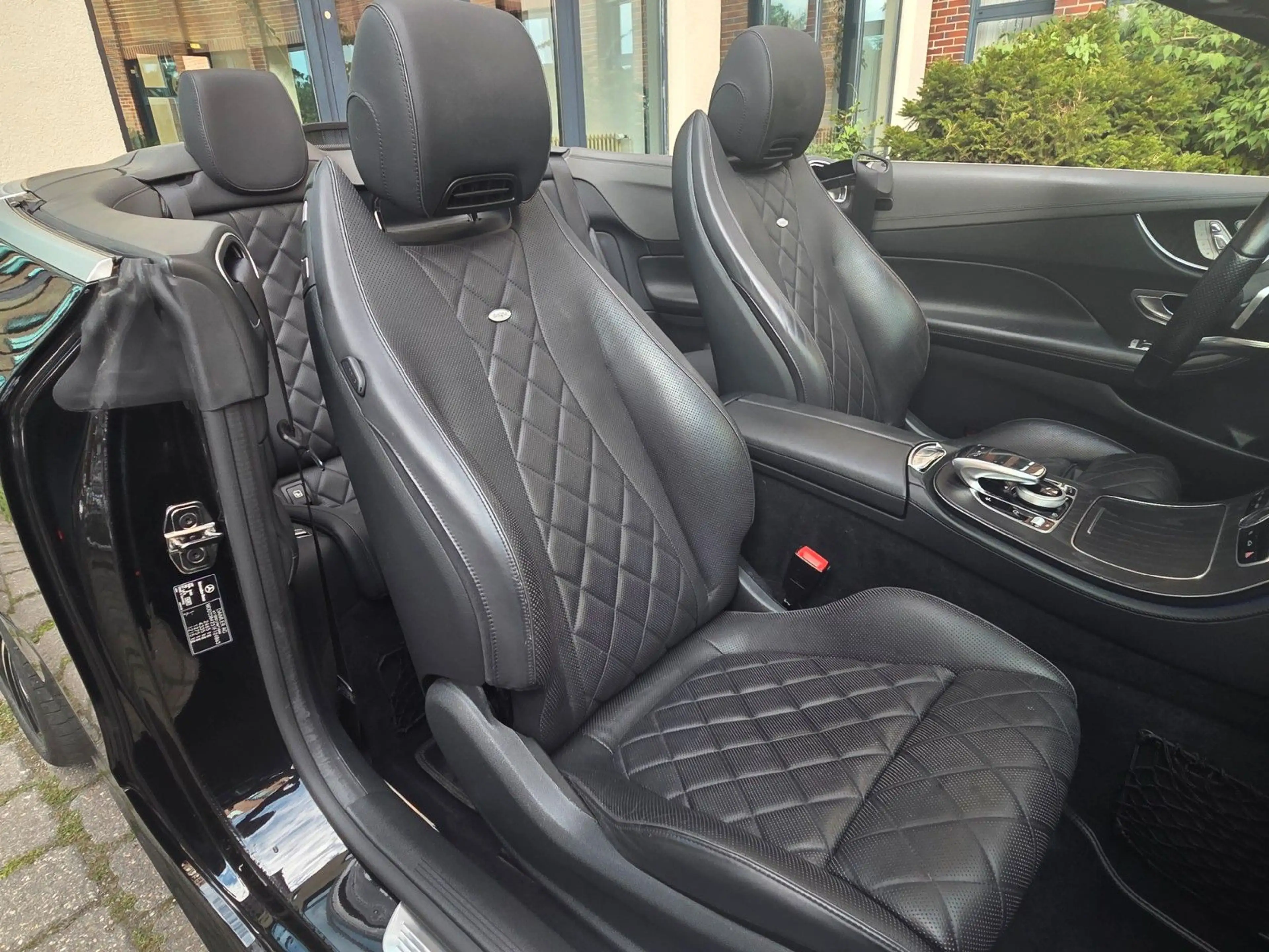 Mercedes-Benz E 400 d 4M Cabrio*AMG*AIRMATIC*DESIGNO*MASSAGE* — photo 15