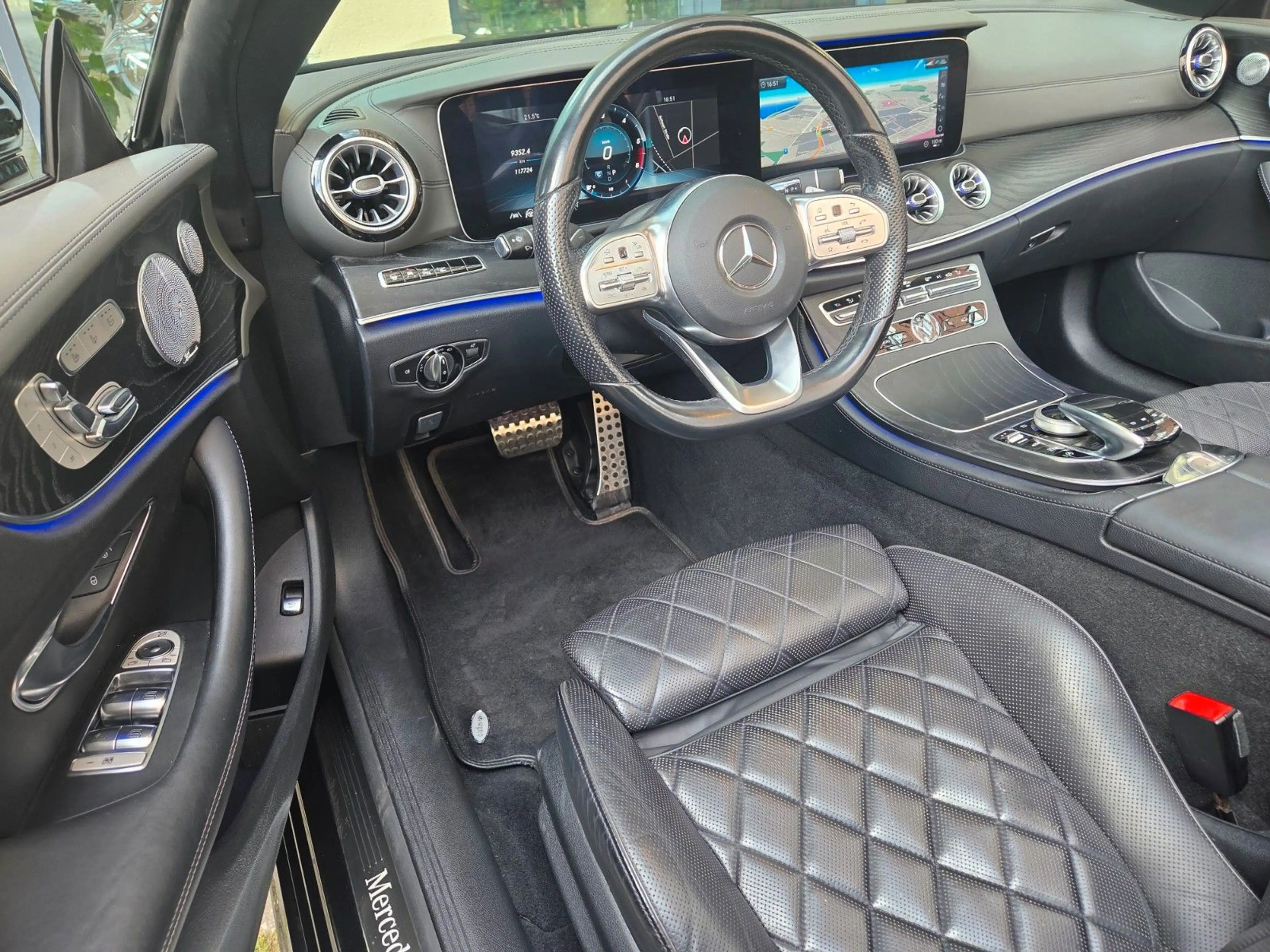 Mercedes-Benz E 400 d 4M Cabrio*AMG*AIRMATIC*DESIGNO*MASSAGE* — photo 13