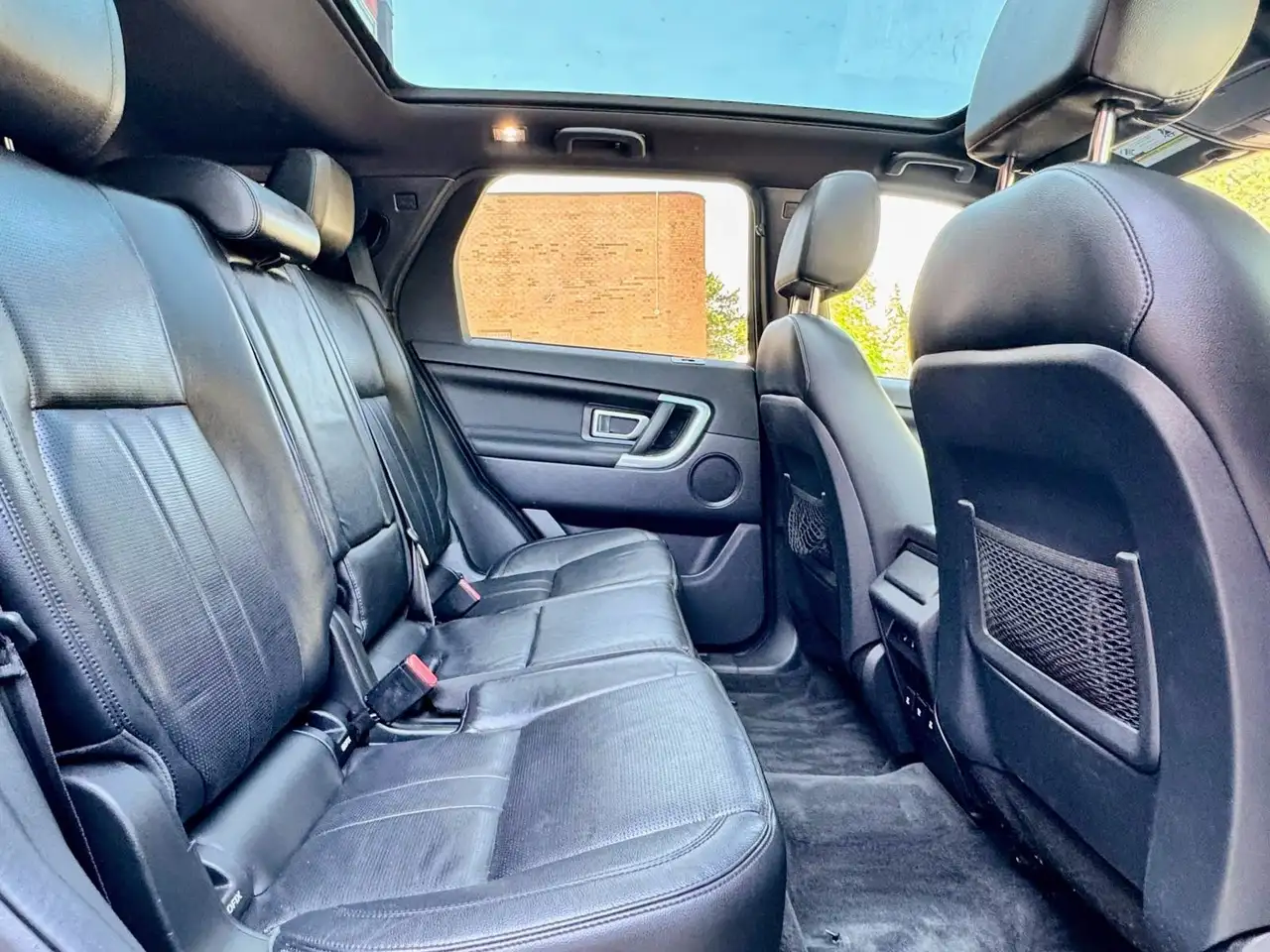 Land Rover Discovery Sport снимка Land Rover Discovery Sport