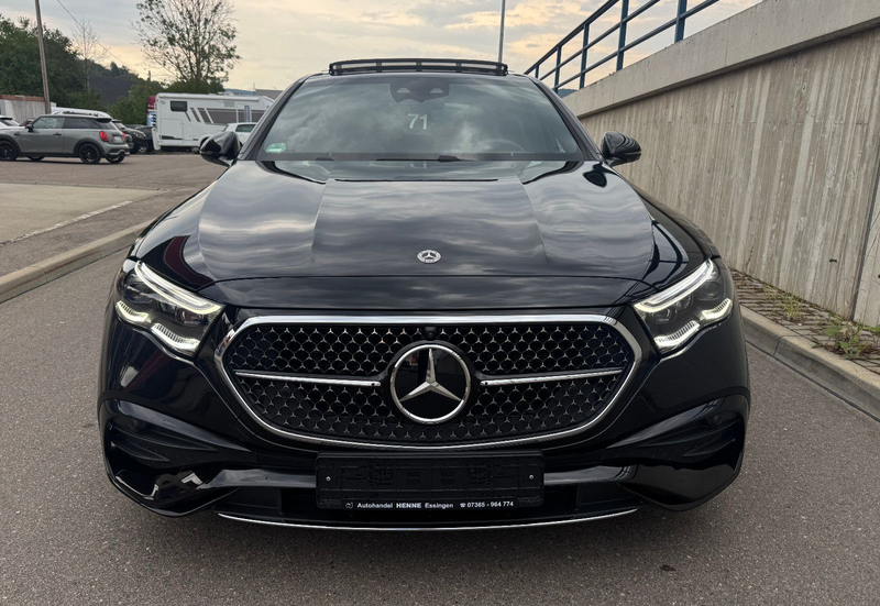 Mercedes-Benz E 220 d AMG Line Premium Pano HuD Burm 360 Digi — photo 3