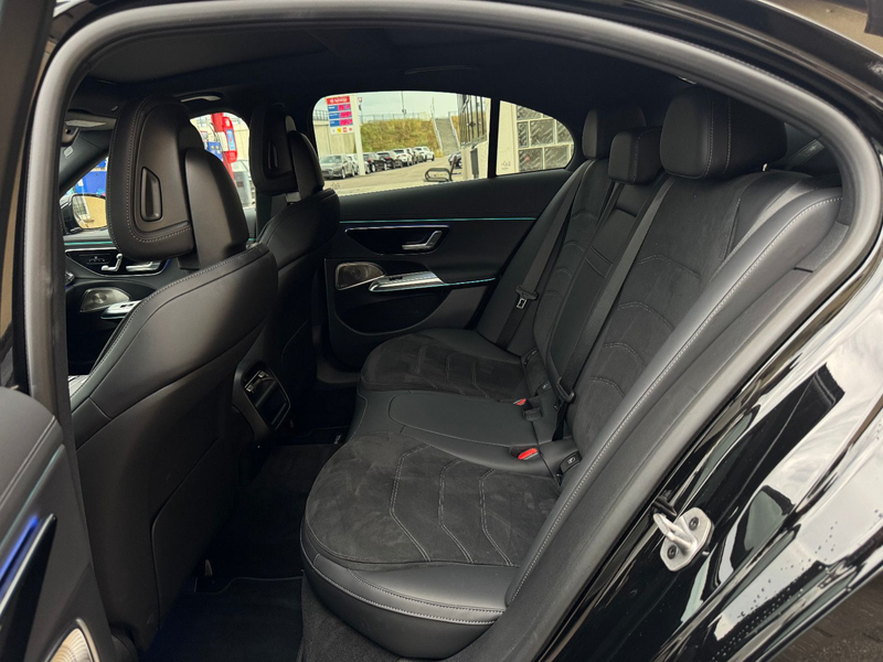Mercedes-Benz E 220 d AMG Line Premium Pano HuD Burm 360 Digi — photo 13