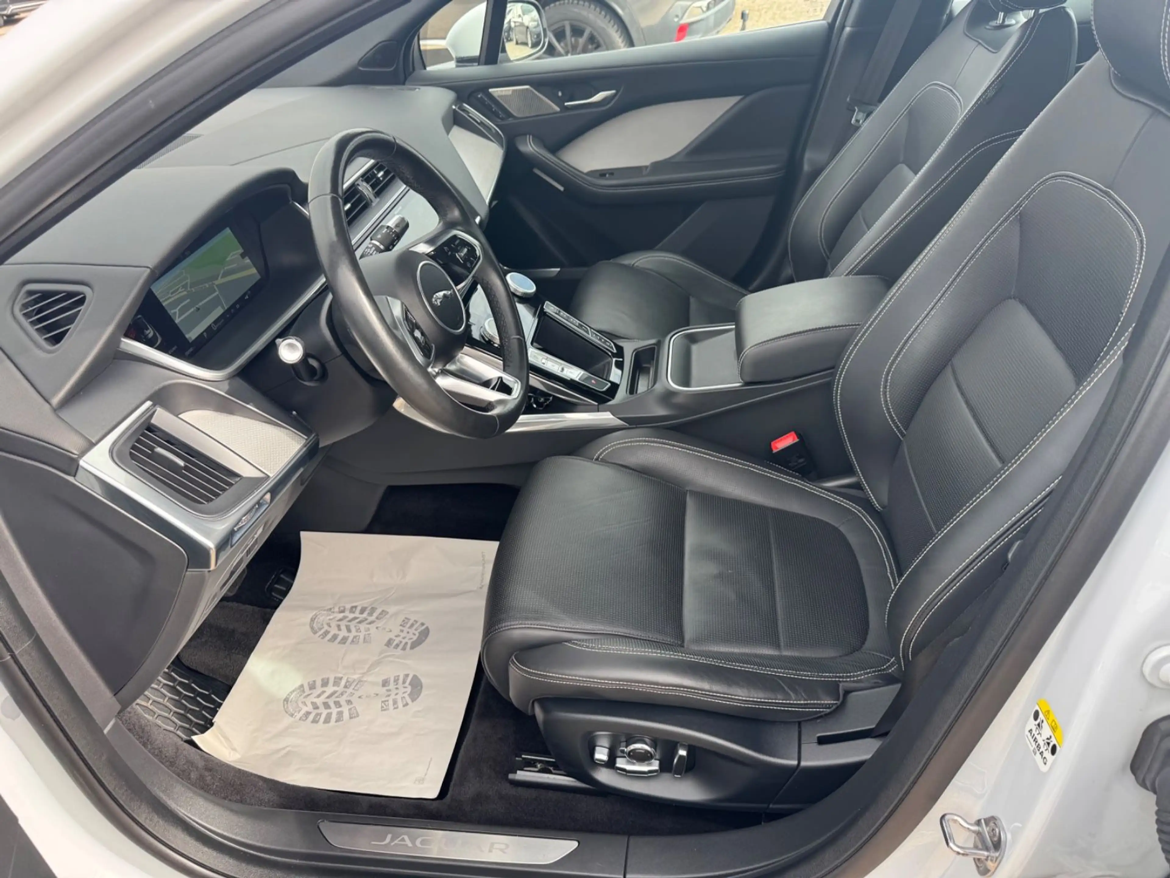 Jaguar I-Pace I-PACE HSE, Panorama,luftfederung,Leder — photo 13