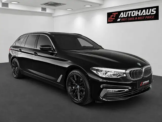 BMW 5 Series view 4
