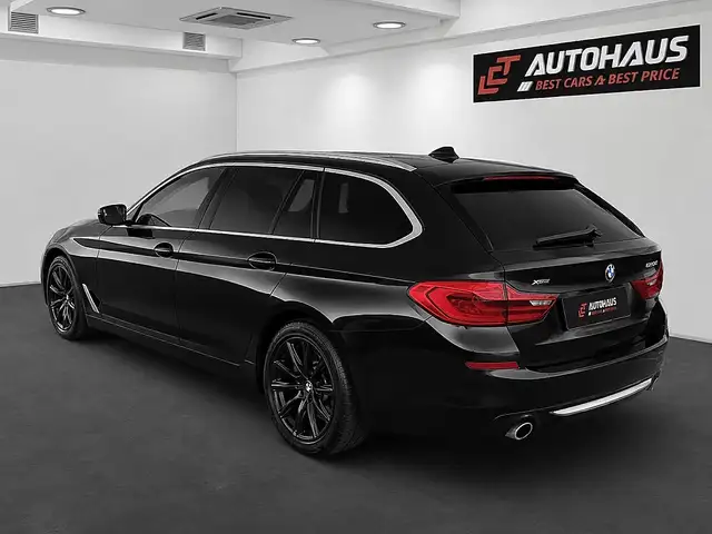 BMW 5 Series view 3