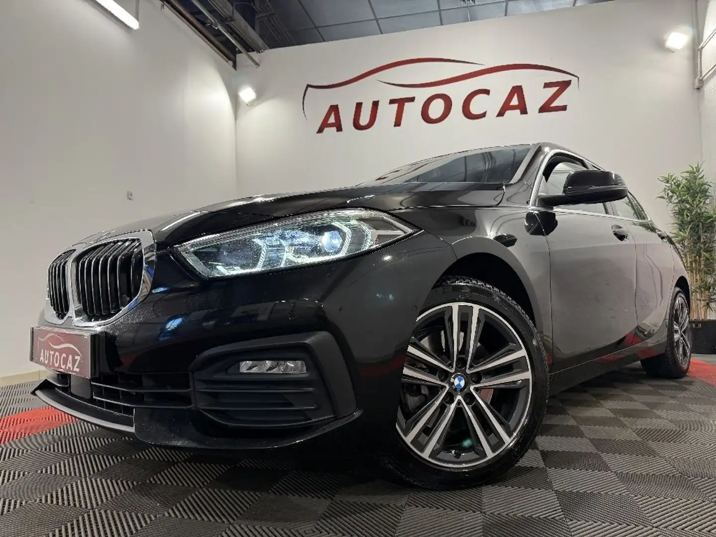 BMW 118 SERIE F40 118d 150ch BVA8 Business Design +08/2022 Noir - 2